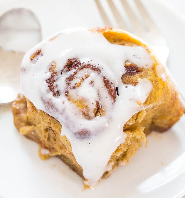 Yummy Pumpkin Cinnamon Rolls